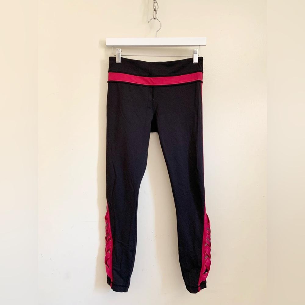Lululemon Black Pink Braid Detail Sports Athletic Workout Leggings US 6